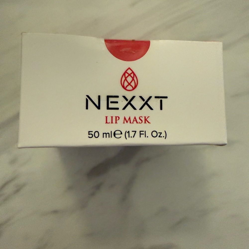 NIB NEXXT Lip Mask